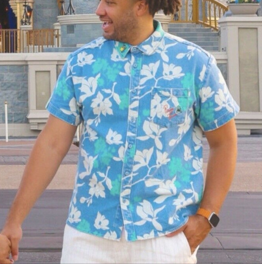 Tiana Color Me Courtney Denim Floral Button Down Shirt M